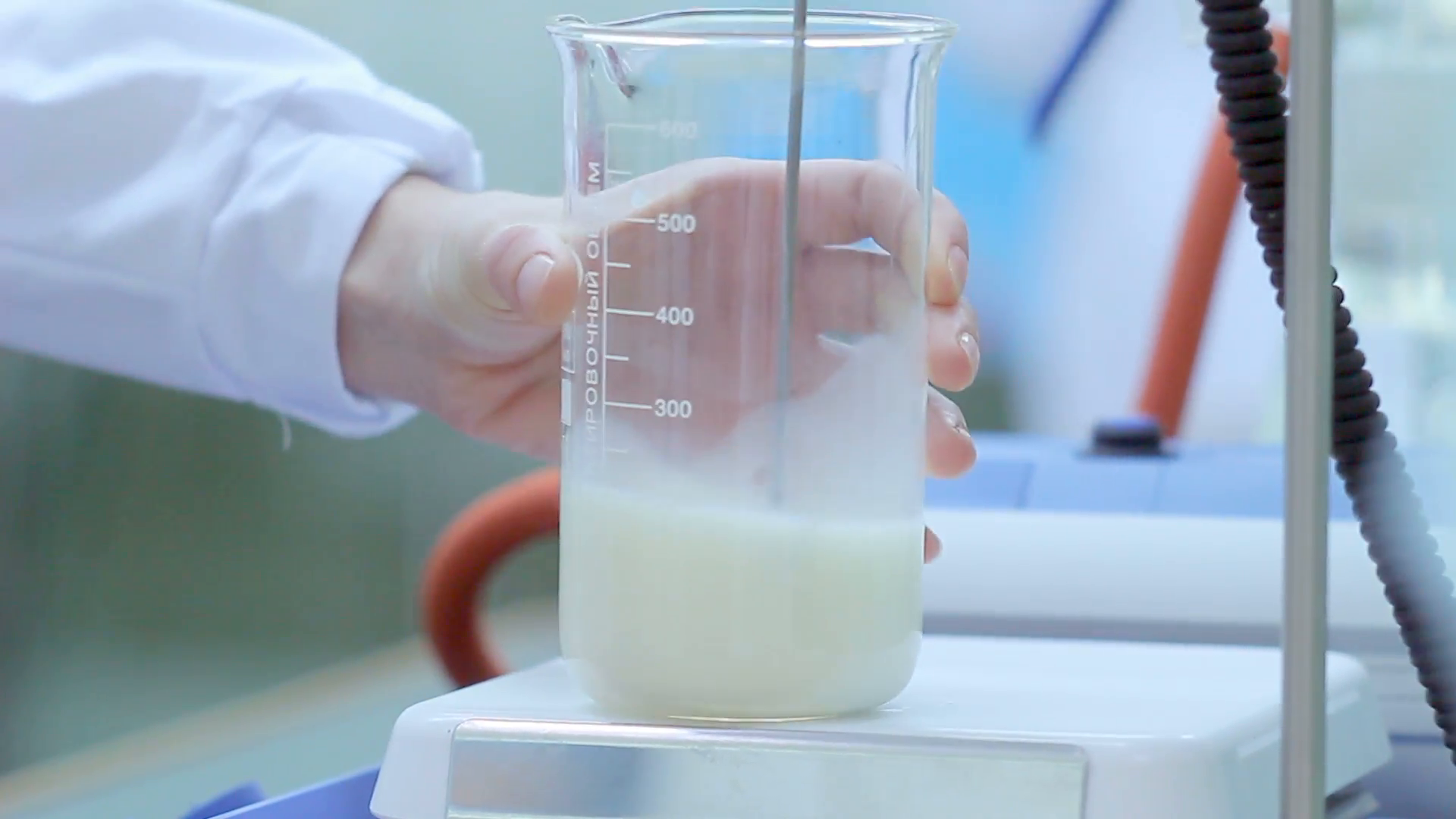 Специалисты НЦЭ выявляют фальсификацию среди  молочной продукции